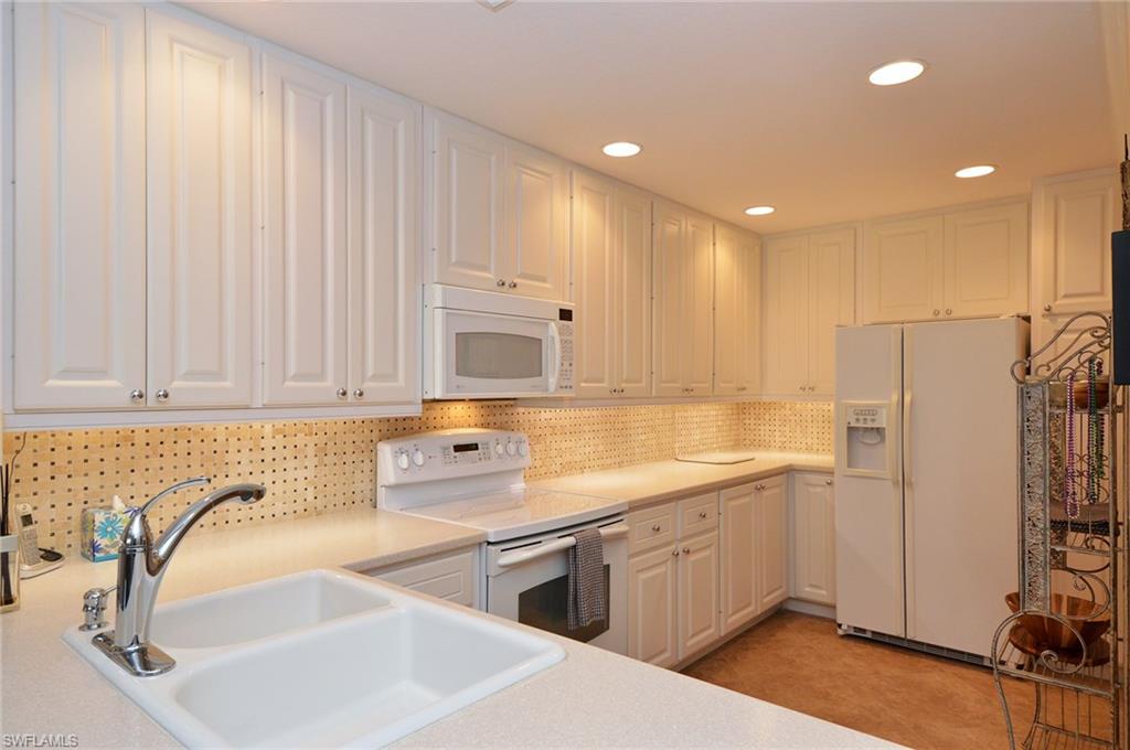 VILLAGE WALK OF BONITA SPRINGS - Residential