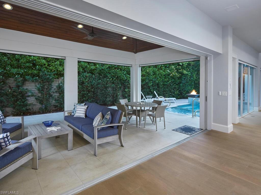 OLDE NAPLES - Residential