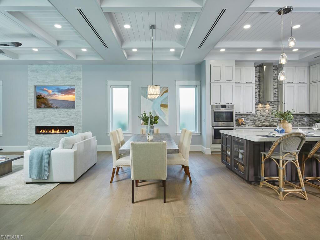 OLDE NAPLES - Residential