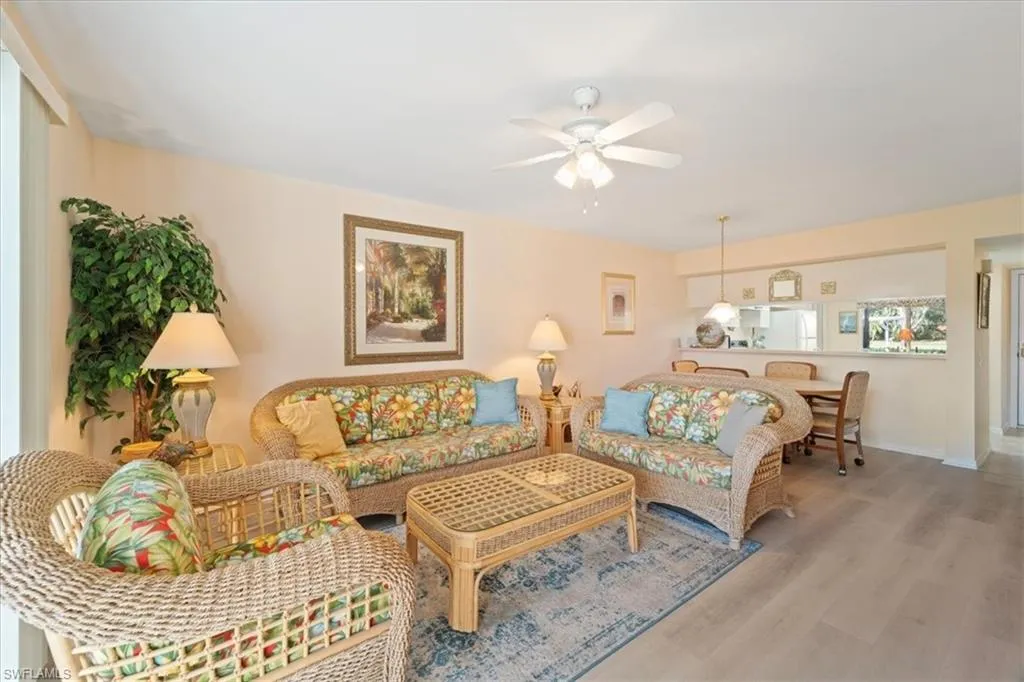 Naples, Florida 34104, United States, 2 Bedrooms Bedrooms, ,2 BathroomsBathrooms,Residential,Active,32576