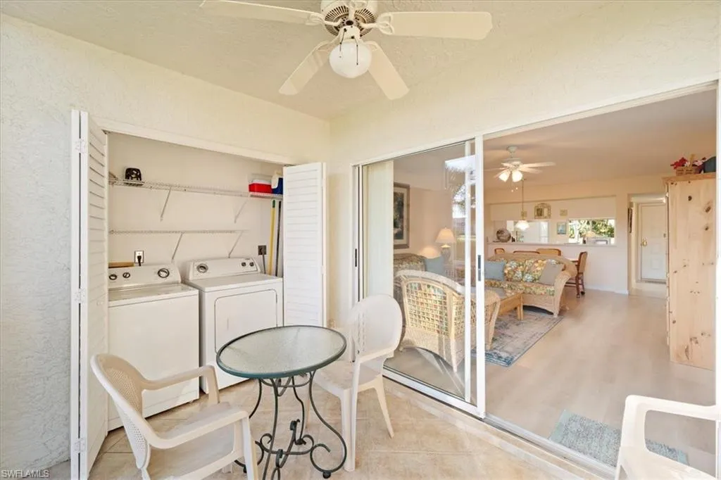 Naples, Florida 34104, United States, 2 Bedrooms Bedrooms, ,2 BathroomsBathrooms,Residential,Active,32576