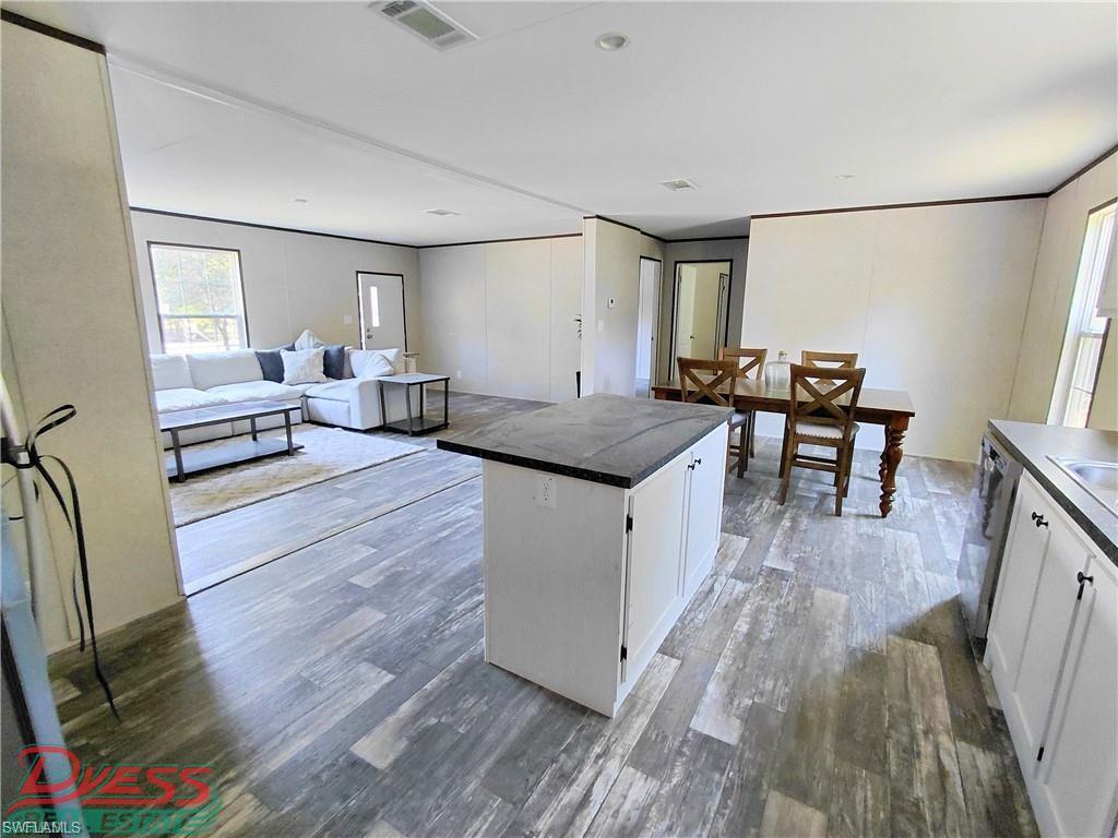 MONTURA - Residential