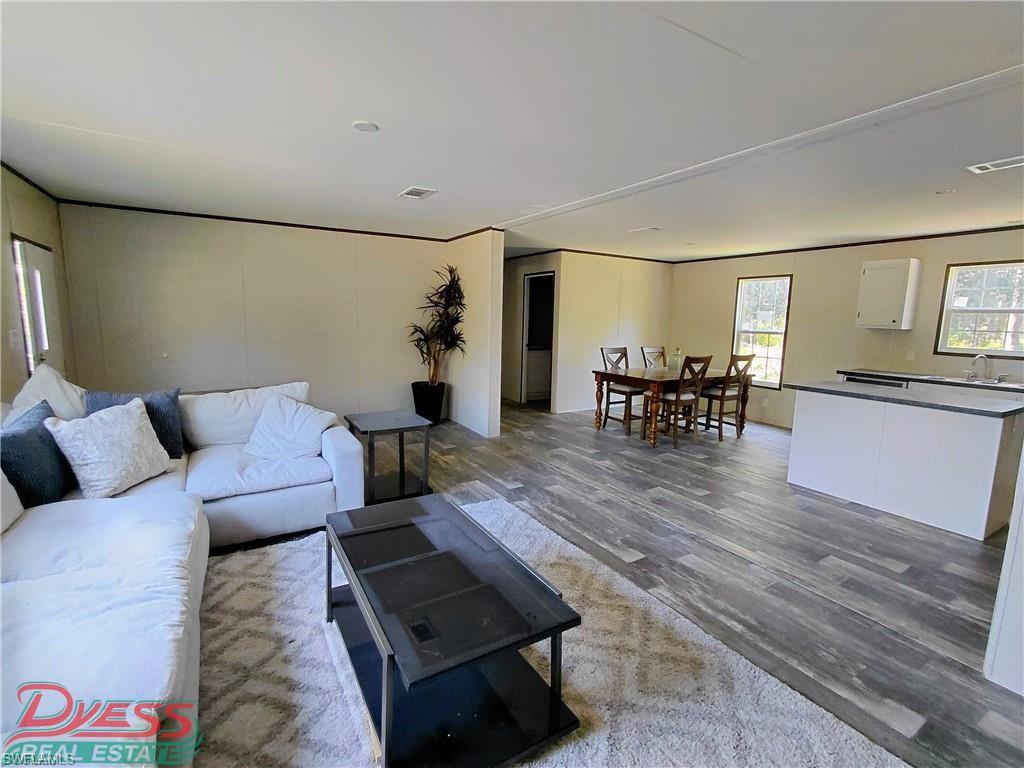 MONTURA - Residential