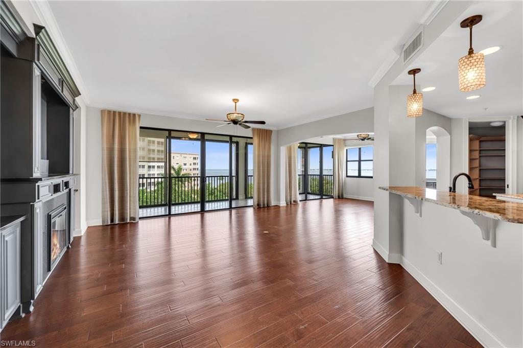 Properties 11640 Court Of Palms 301