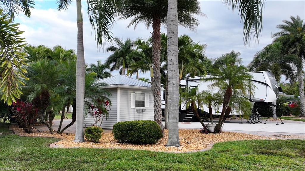 CYPRESS WOODS RV RESORT - Land