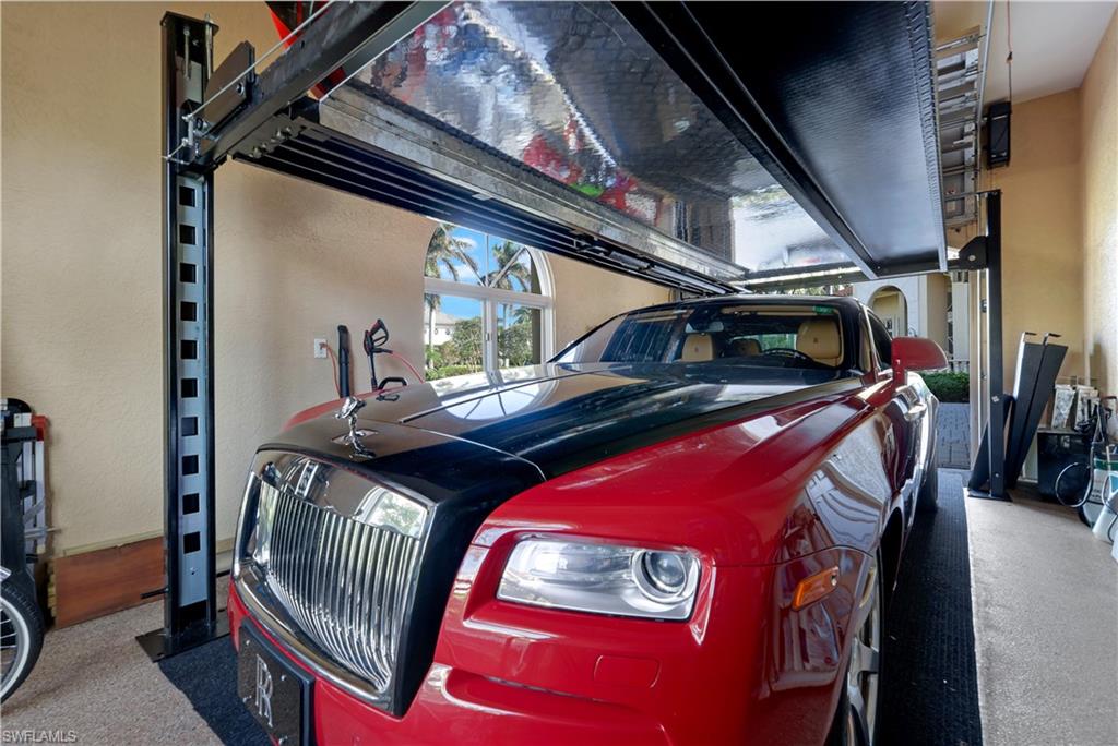 BAY LAUREL ESTATES - Residential