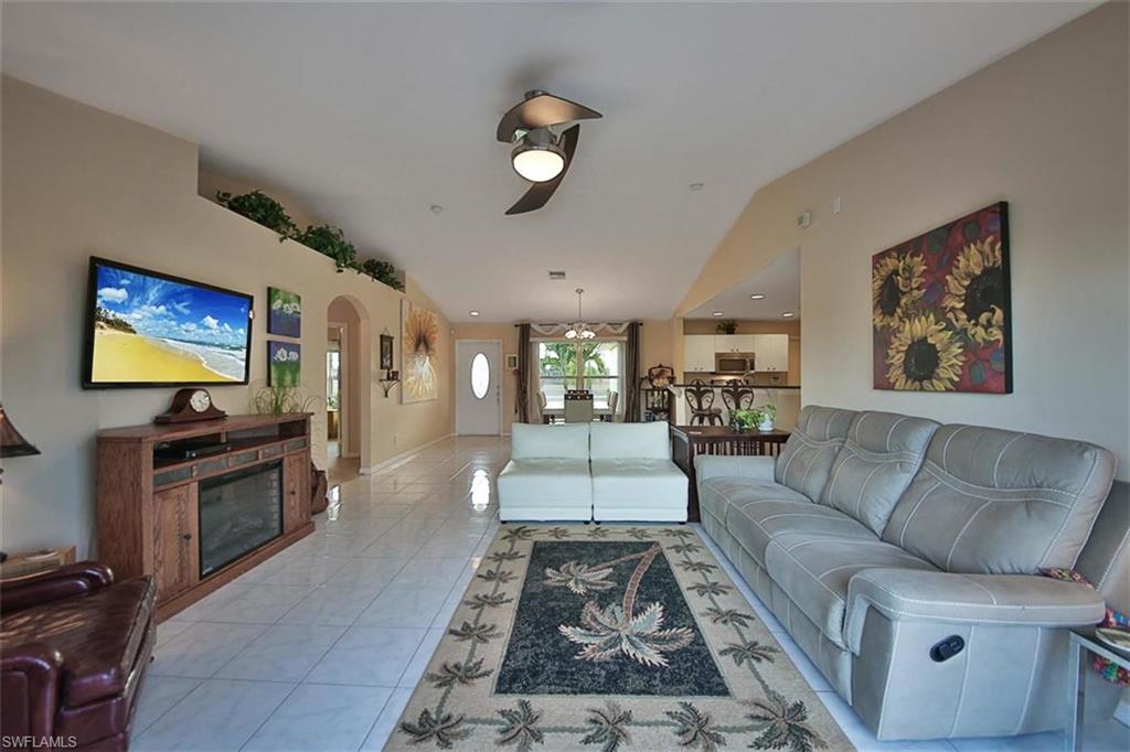 GATOR CIRCLE - Residential