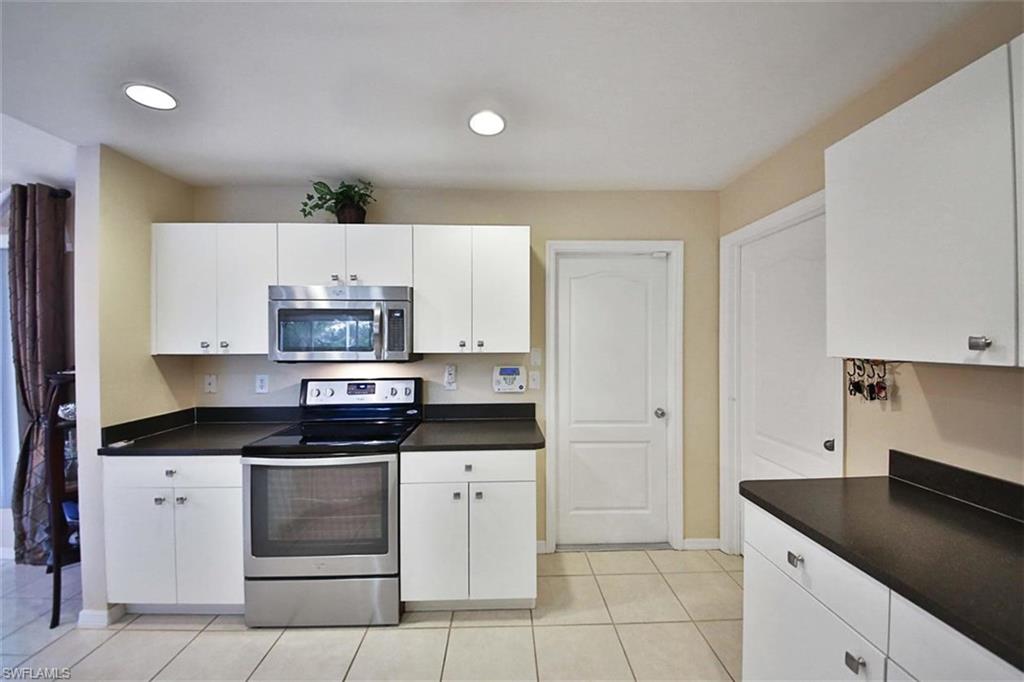 GATOR CIRCLE - Residential