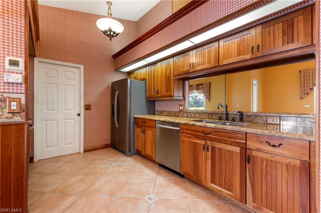 FAIRWAY DUNES CONDO - Residential