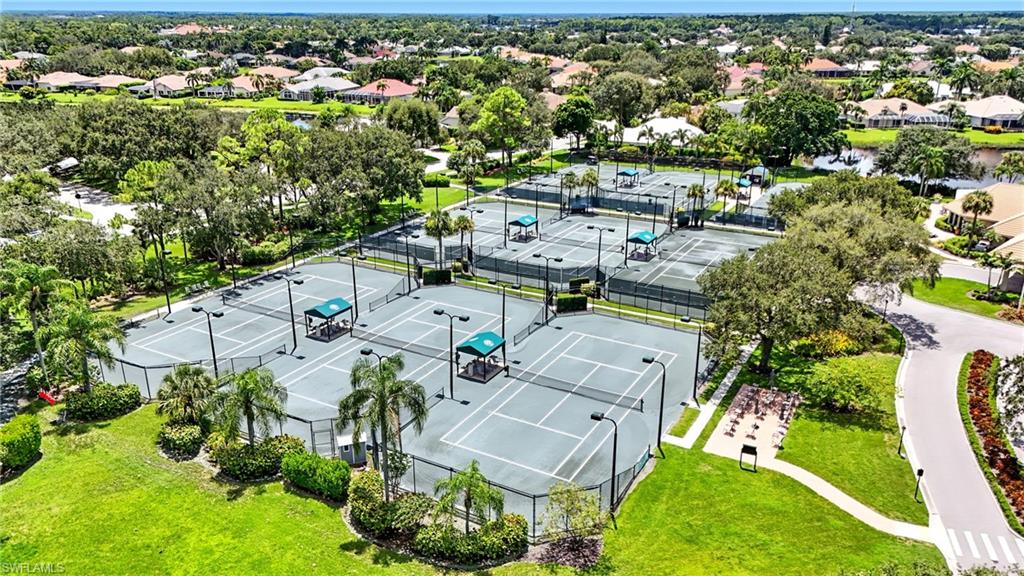 LONGSHORE LAKE - Residential