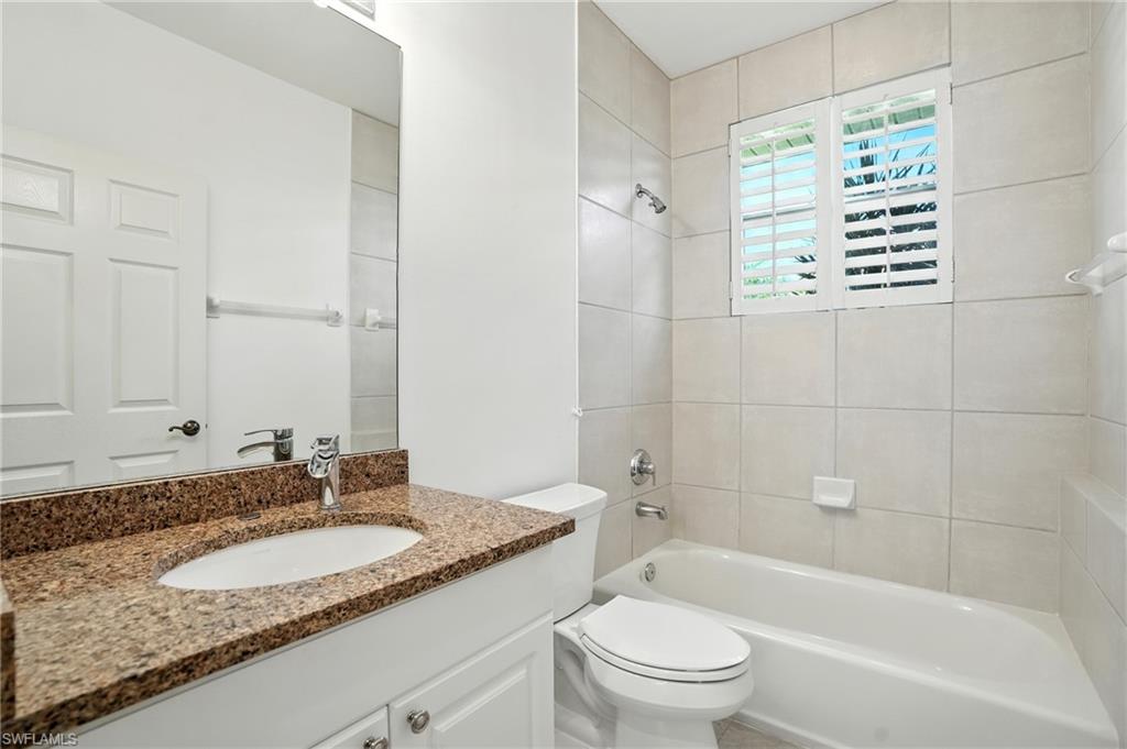 LONGSHORE LAKE - Residential