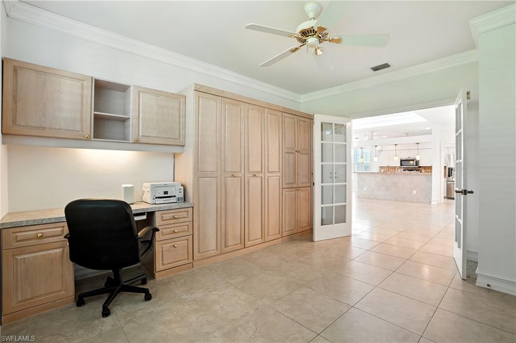 LONGSHORE LAKE - Residential