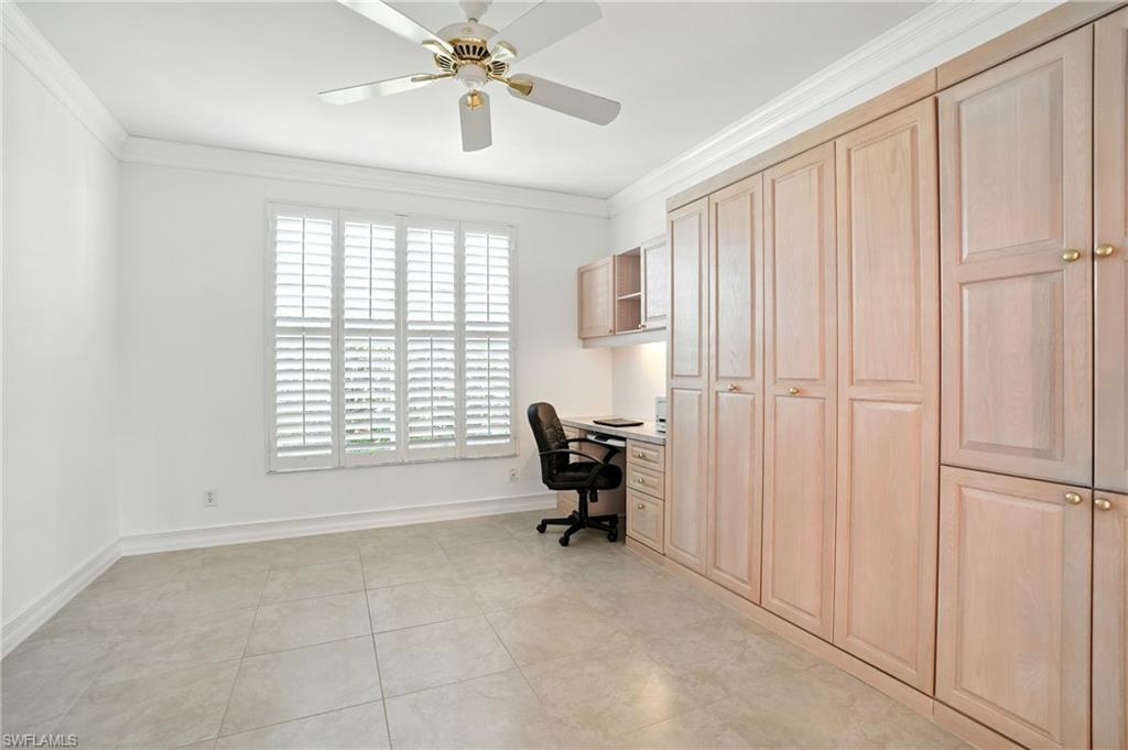 LONGSHORE LAKE - Residential