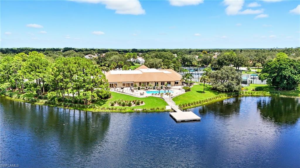 LONGSHORE LAKE - Residential