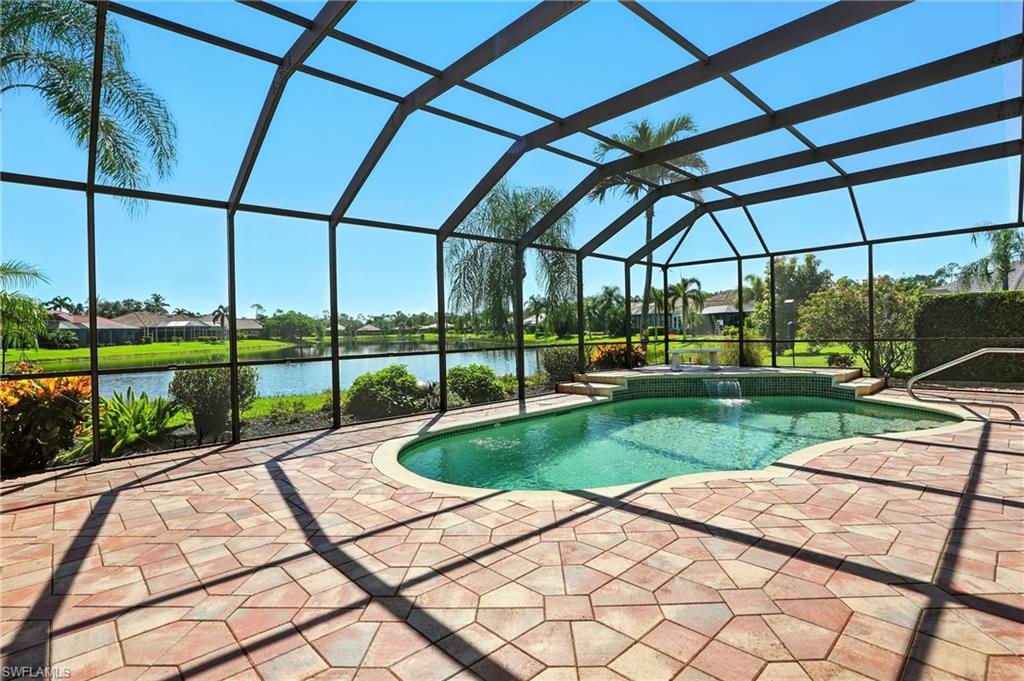 LONGSHORE LAKE - Residential