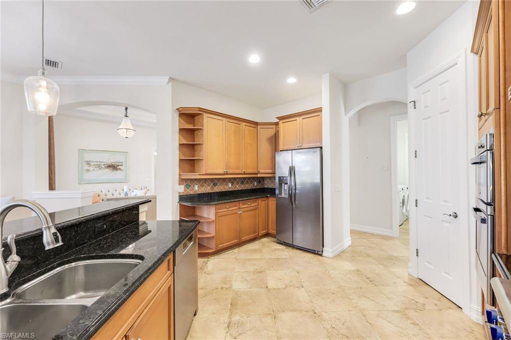 BANYAN WOODS - Residential