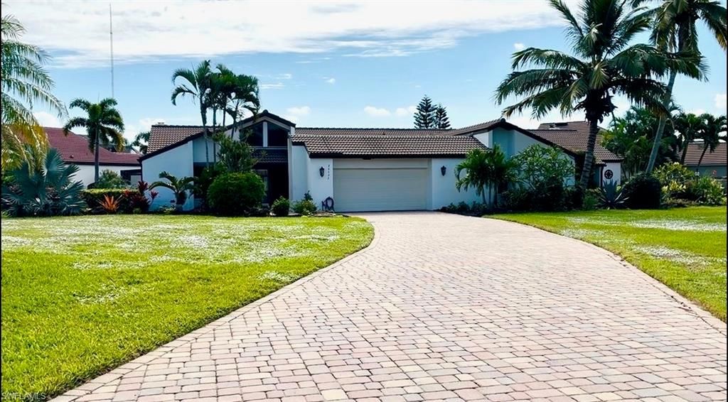 Photo of 28432 Highgate DR, BONITA SPRINGS, FL 34135 (MLS # 226005970)