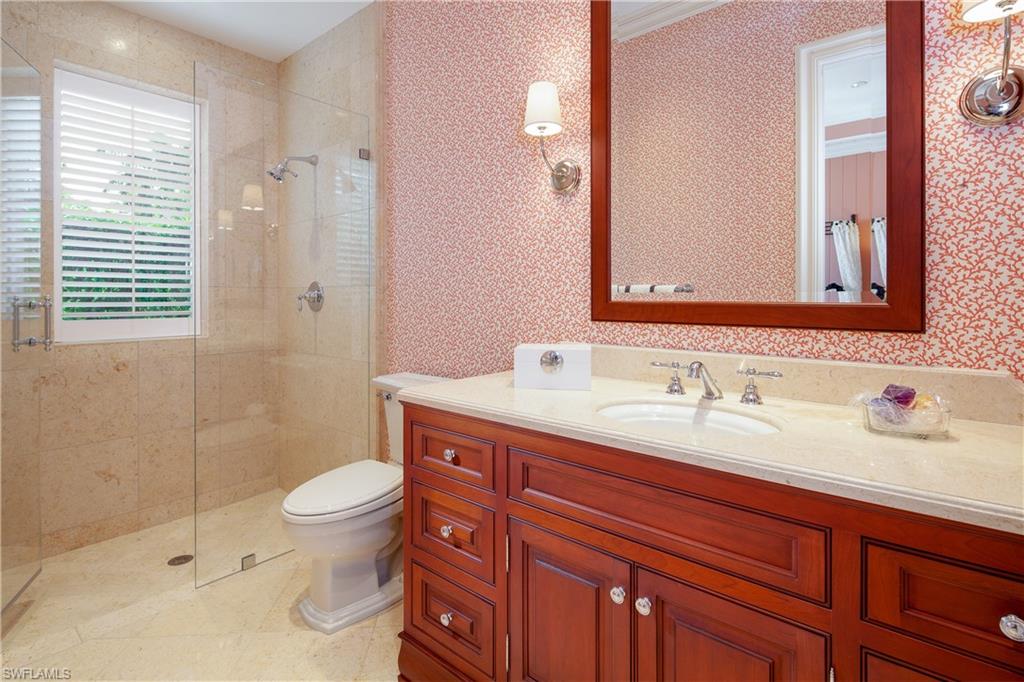 ESCADA AT TIBURON - Residential