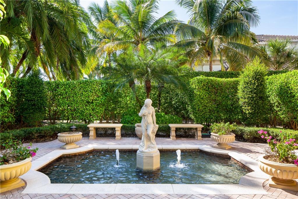 ESCADA AT TIBURON - Residential