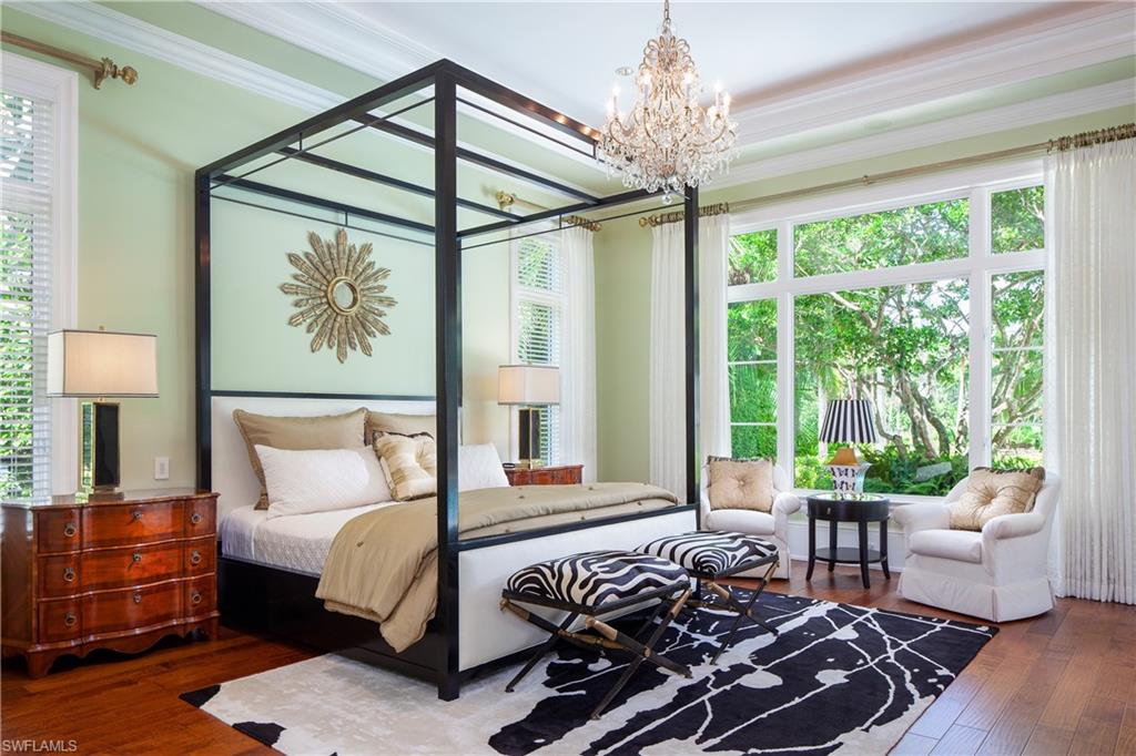 ESCADA AT TIBURON - Residential