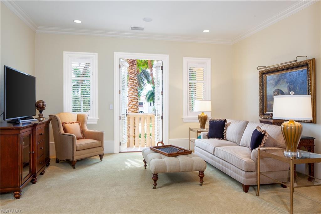 ESCADA AT TIBURON - Residential