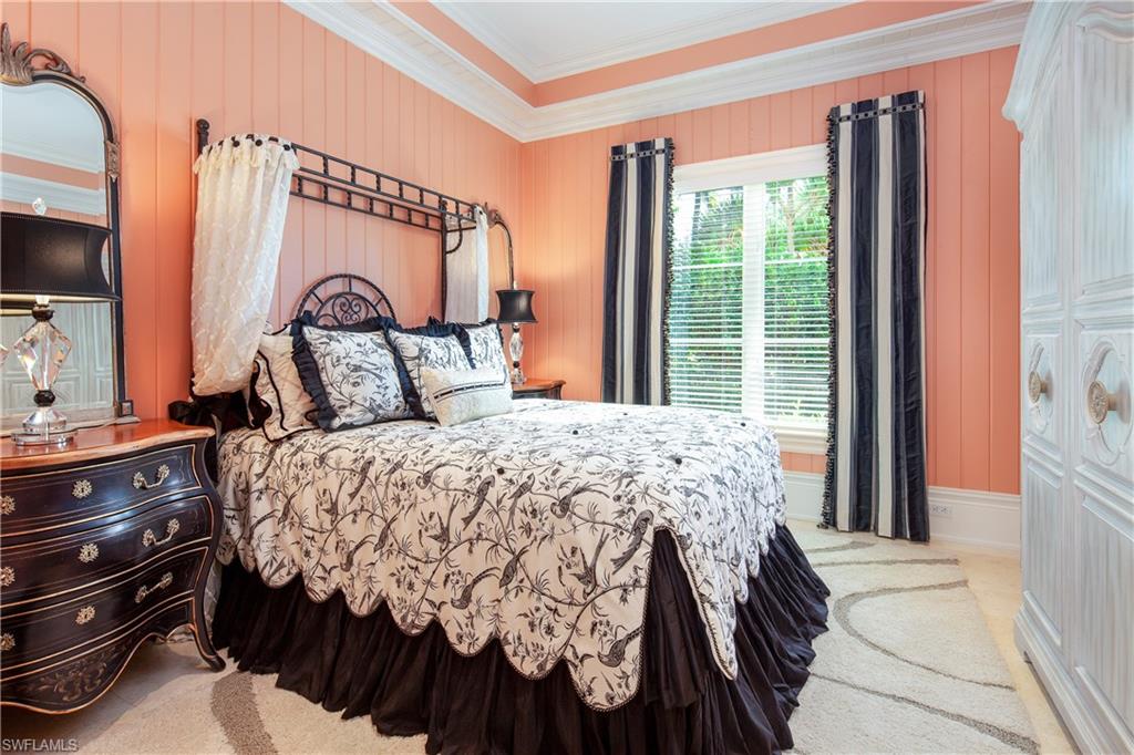 ESCADA AT TIBURON - Residential