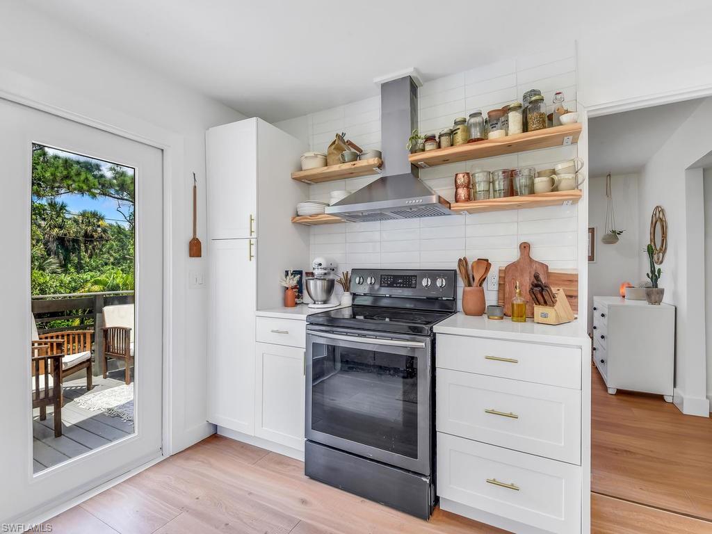 GOLDEN GATE ESTATES - Residential