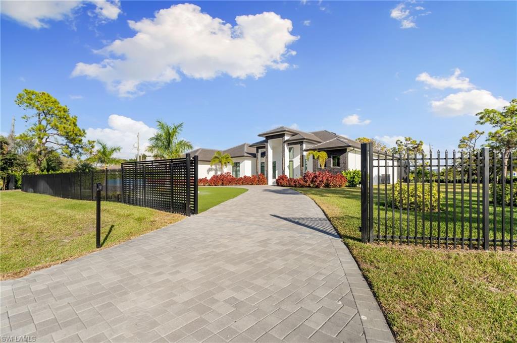 PINE RIDGE - Residential