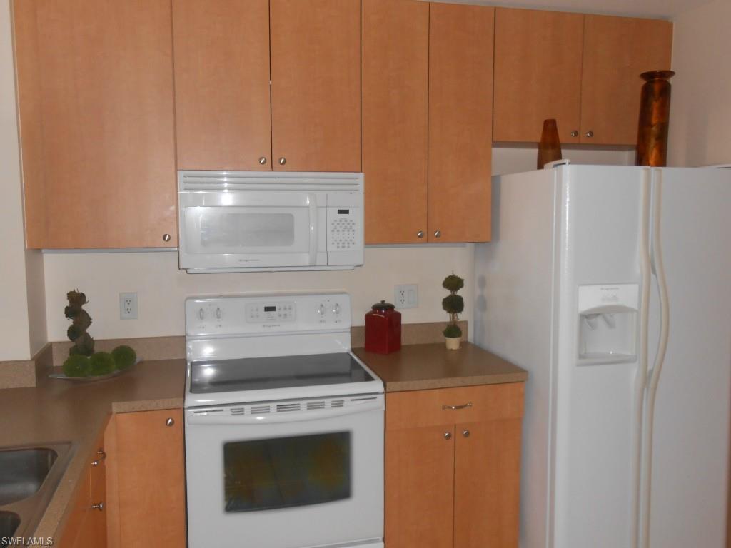 VAN LOON COMMONS - Residential