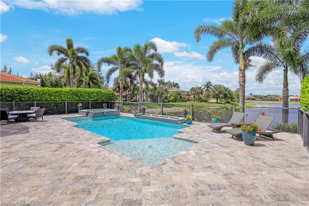 SATURNIA LAKES - Residential