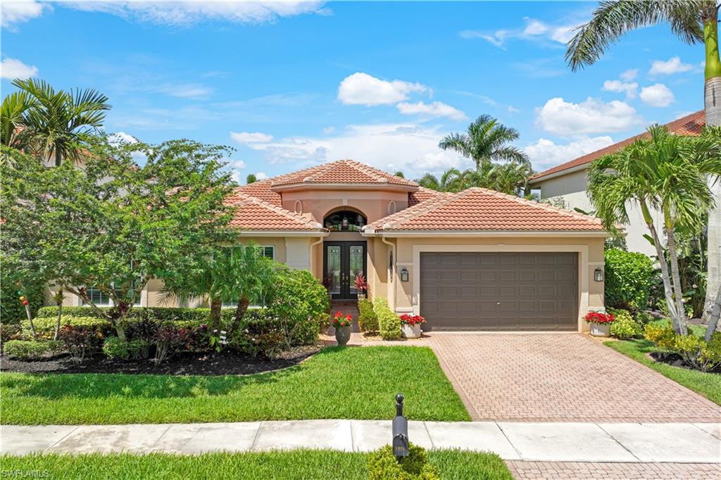 SATURNIA LAKES - Residential