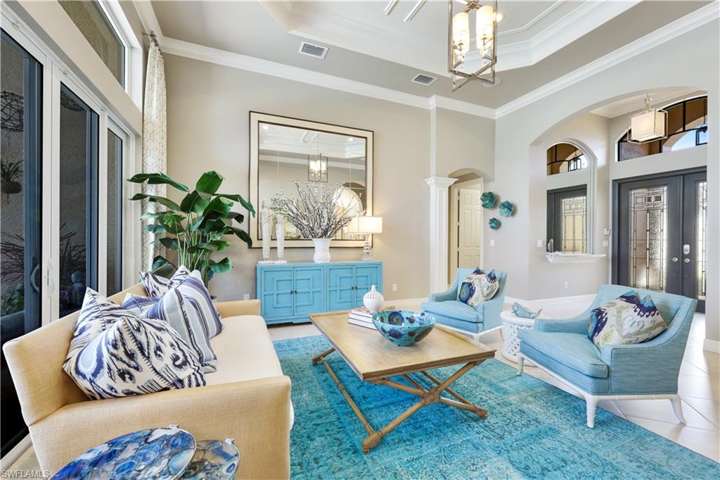 SATURNIA LAKES - Residential