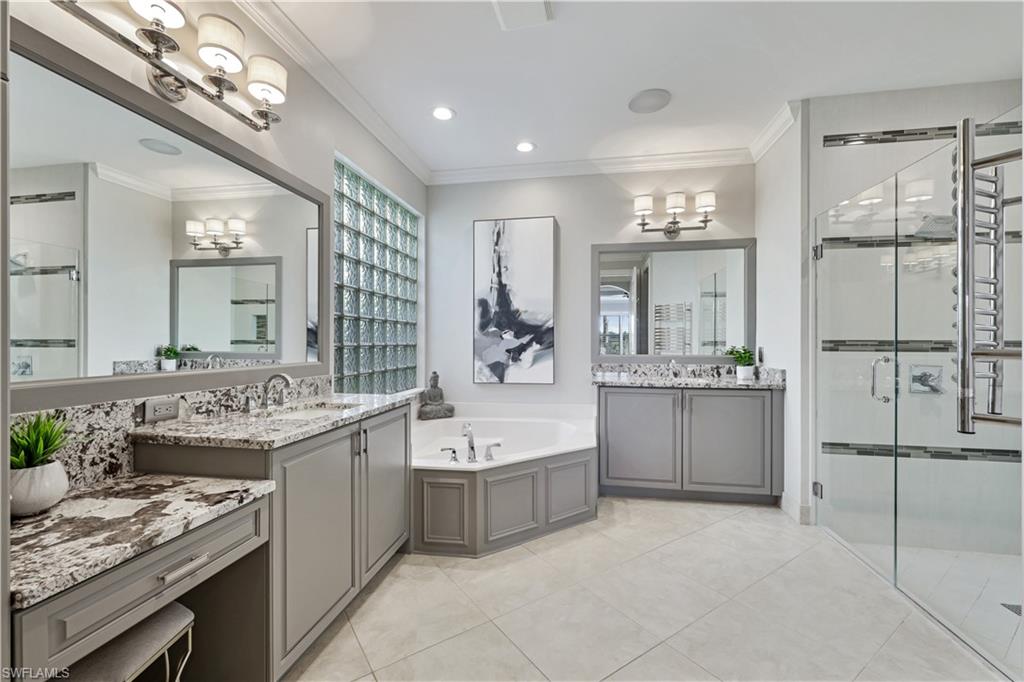 SATURNIA LAKES - Residential