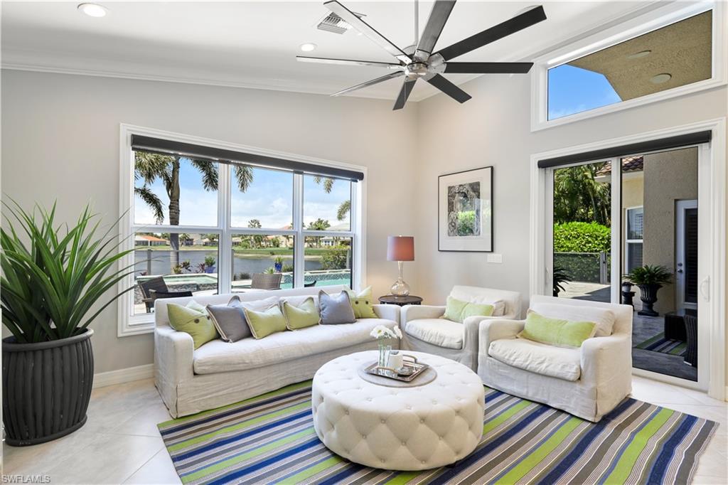 SATURNIA LAKES - Residential