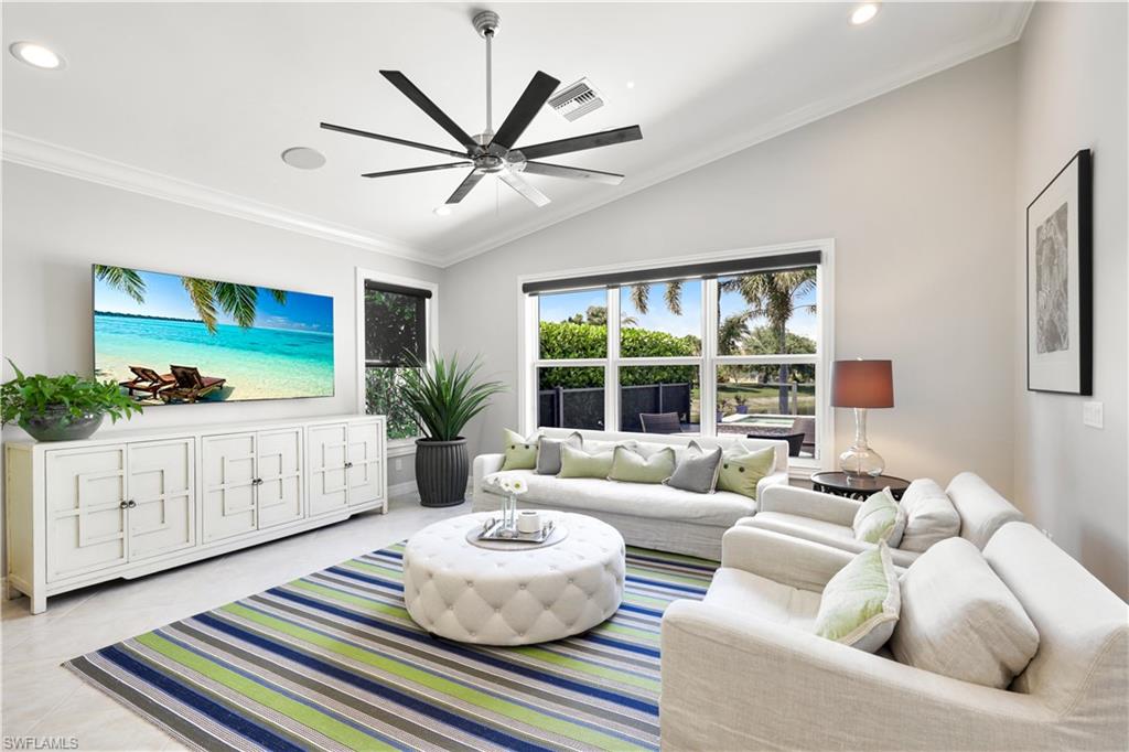 SATURNIA LAKES - Residential