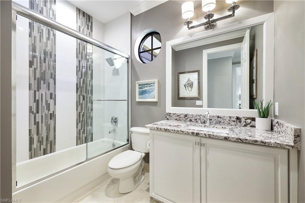 SATURNIA LAKES - Residential