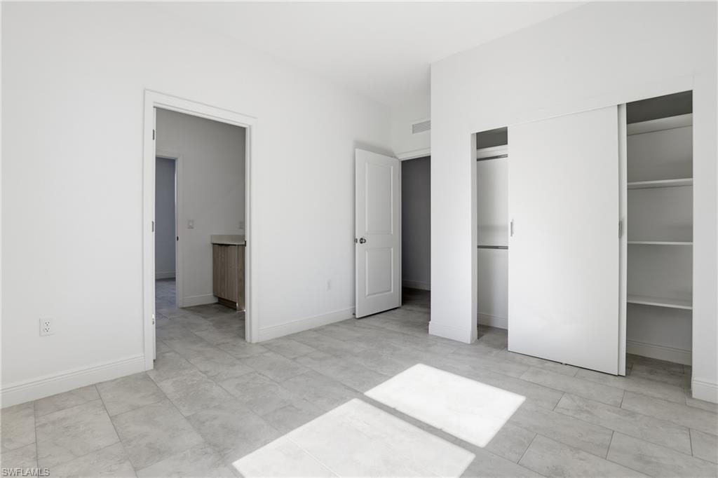 PORT LABELLE - Residential Lease