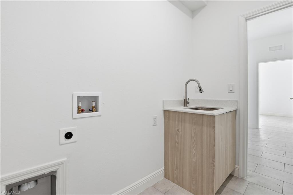 PORT LABELLE - Residential Lease