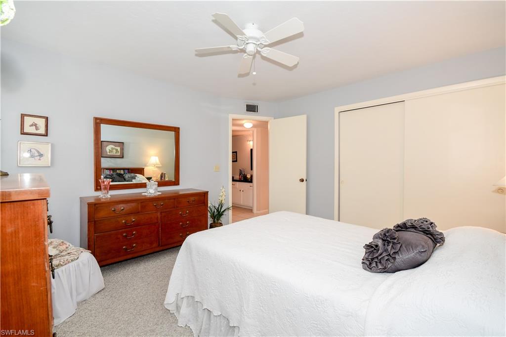 LOCHMOOR VILLAS - Residential