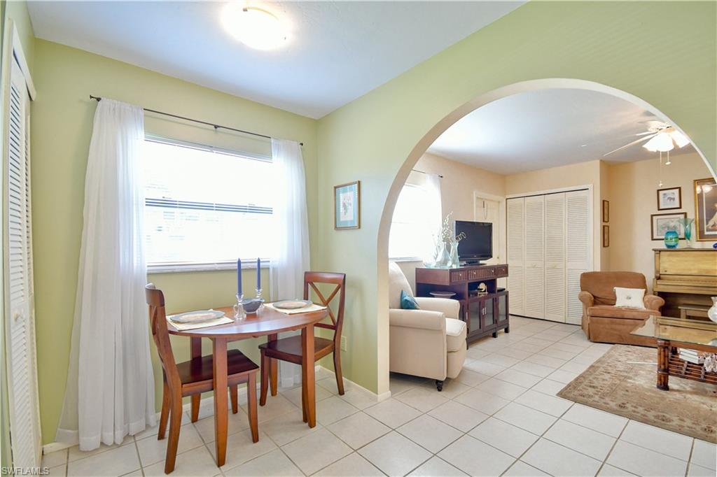 LOCHMOOR VILLAS - Residential