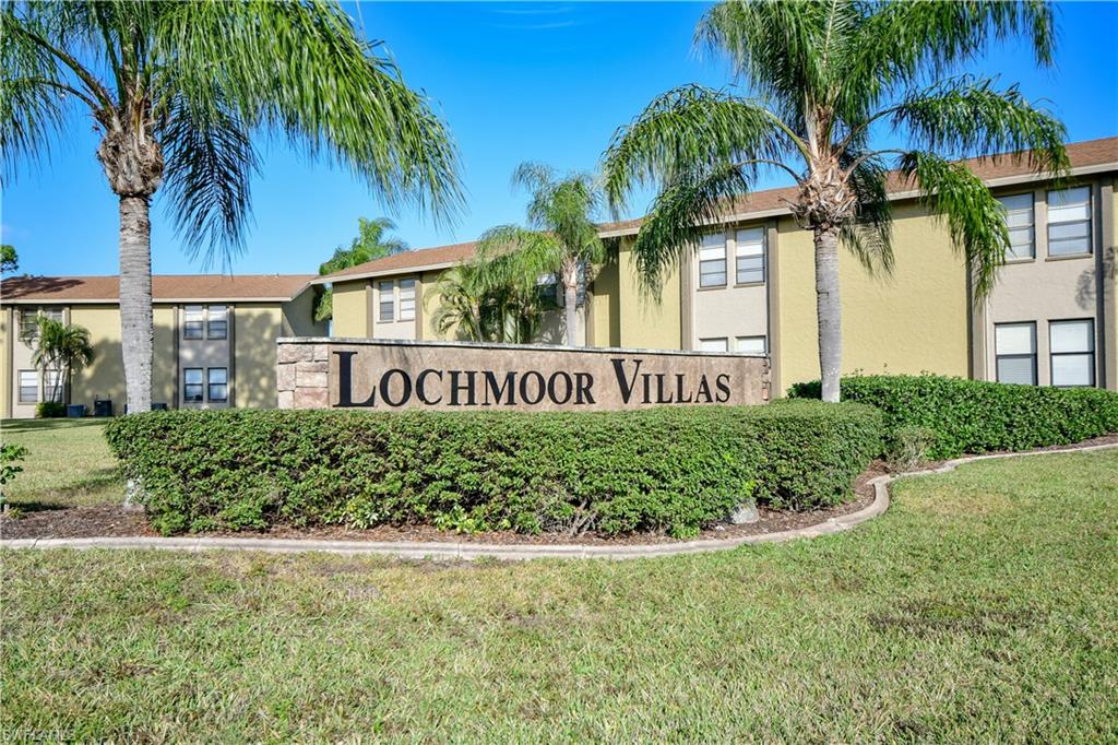 LOCHMOOR VILLAS - Residential