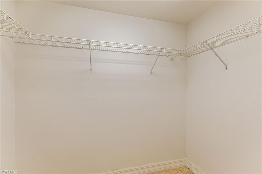 COURTYARD TOWERS - Residential