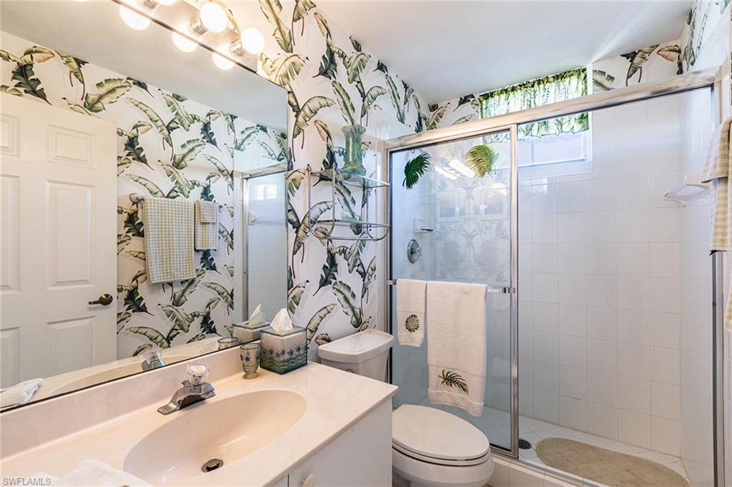 COURTYARD TOWERS - Residential