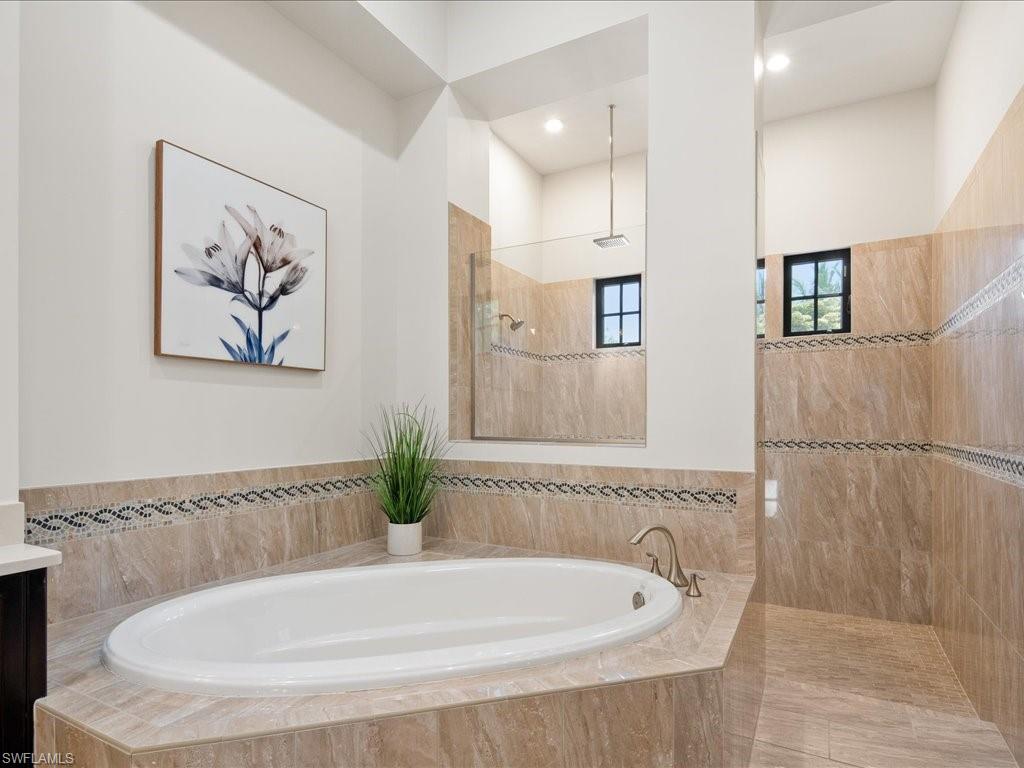 QUAIL WEST - Residential