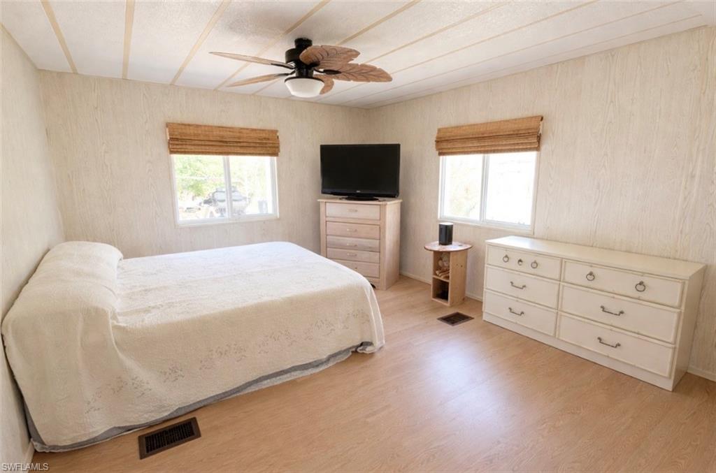 IMPERIAL HARBOR - Residential