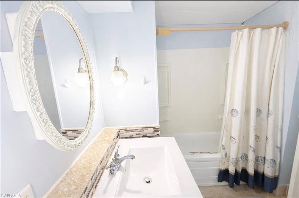 IMPERIAL HARBOR - Residential