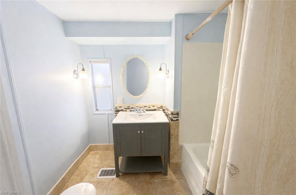 IMPERIAL HARBOR - Residential