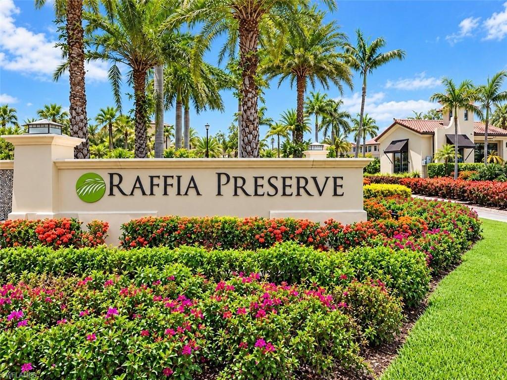 4391 Raffia Palm CIR