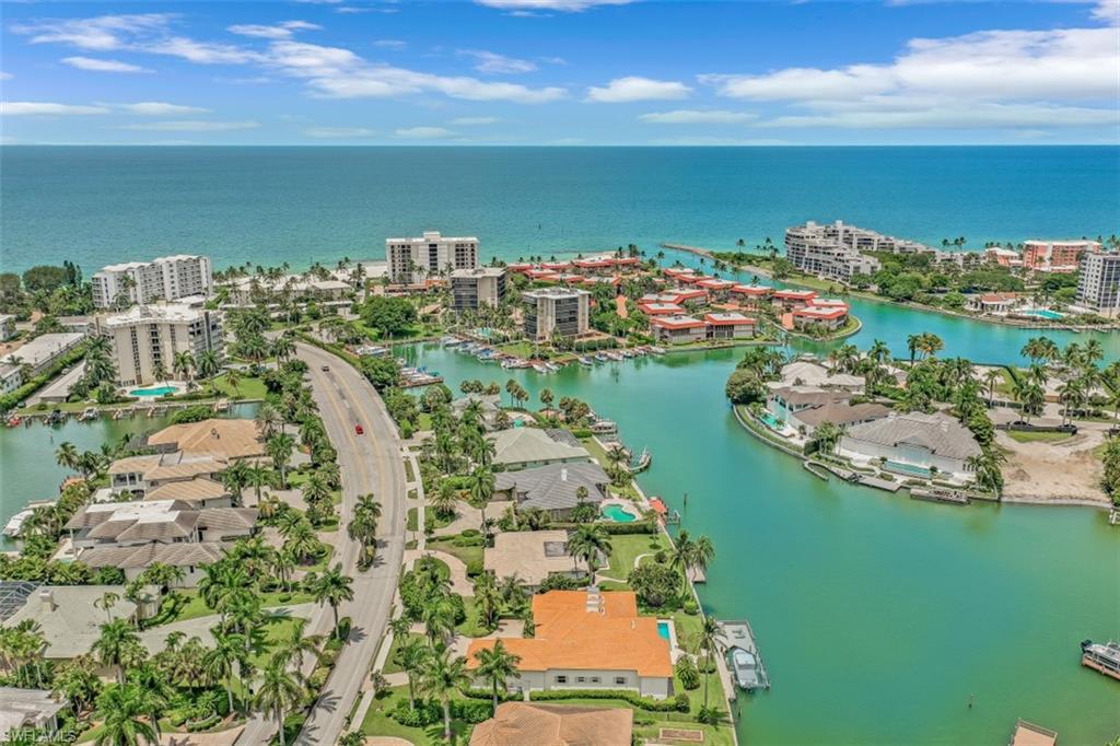 MOORINGS - Residential