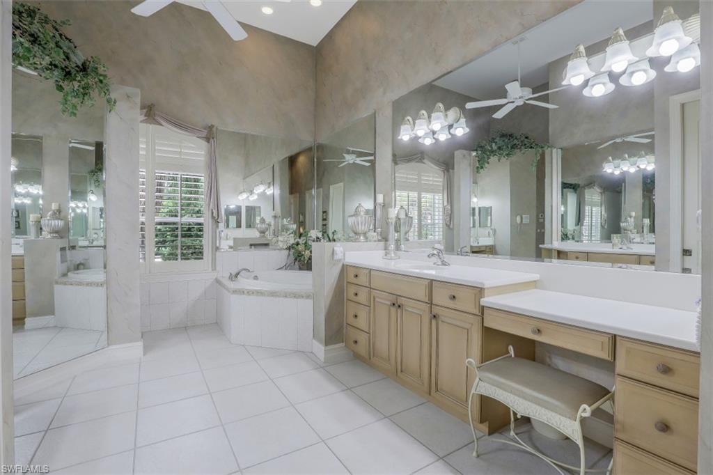 MOORINGS - Residential